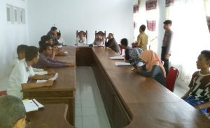 Barisan Muda Muna Timur Berunjukrasa di DPRD Muna