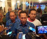 Kepala BNN RI Budi Waseso saat memberikan keterangan pers saat hadir pengukuhan pemuda anti narkoba di DIY. FOTO : NADHIR ATTAMIMI