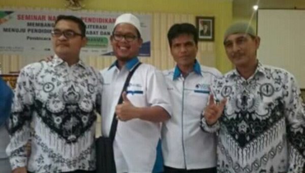Peringati HGN, Guru SMKN Taman Fajar Gelar Baksos ke SLB