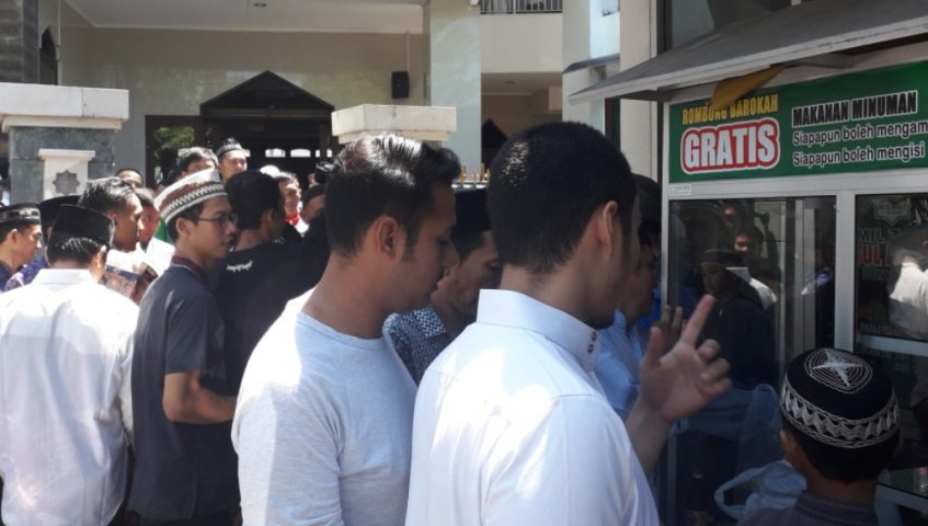 Konsumsi Gratis Hingga Pelepas Dahaga