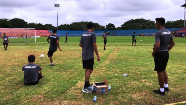 Persijap Latihan Perdana, Semua Pemain Lengkap