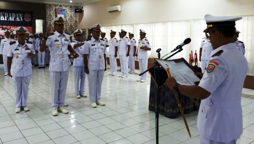 Dan Satkor Koarmada II Pimpin Setijab Dua Komandan KRI