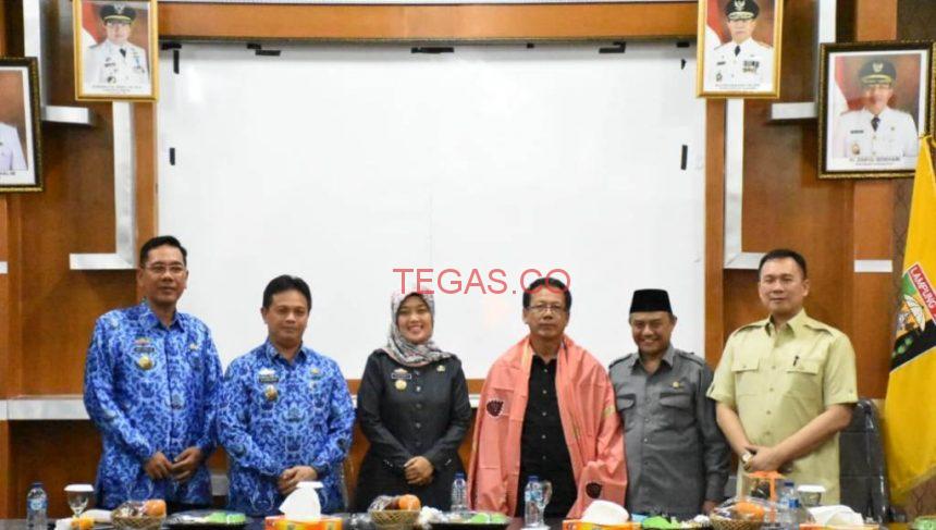 Bupati Lamtim Terima Reses Anggota DPRD Provinsi Lampung﻿