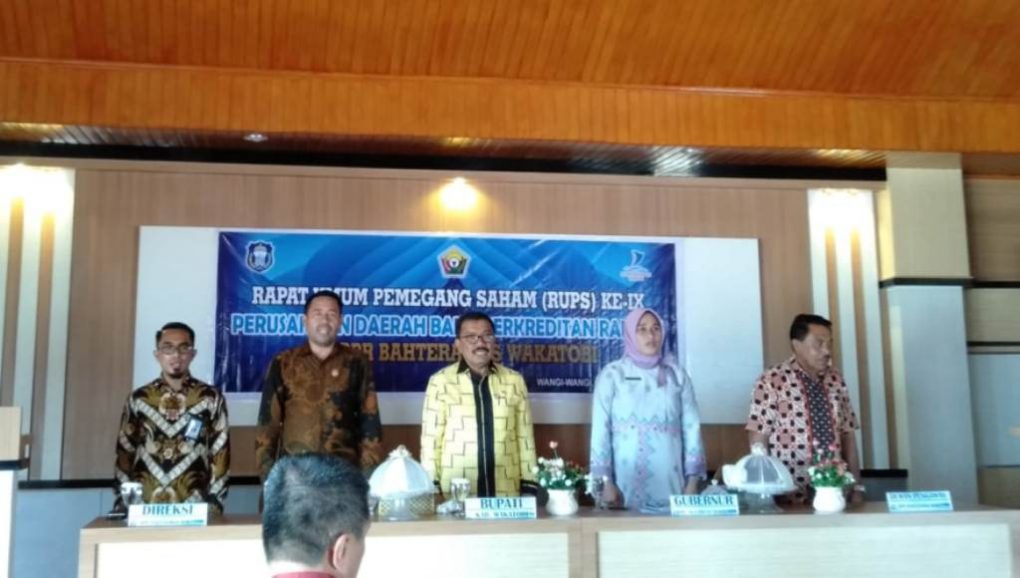 Bupati Wakatobi Hadiri RUPS Bank Bahteramas﻿