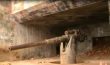 Bunker dan meriam peninggalan penjajah Jepang yang dijadikan Cagar Budaya terlantar. FOTO : FEBRI