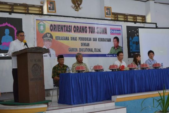 HM Taufan Pawe menjelaskan program Gakken After School  yang akan dilaksanakan di Kota Parepare dalam rangka meningkatkan kualitas pendidikan. FOTO : JERI