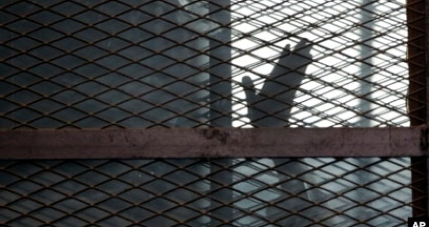 Jurnalis Al Jazeera Asal Mesir Kembali ke Rumah Setelah 4 Tahun Dipenjara