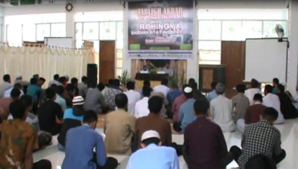 Bantu Warga Rohingya Lidmi Sultra Galang Dana