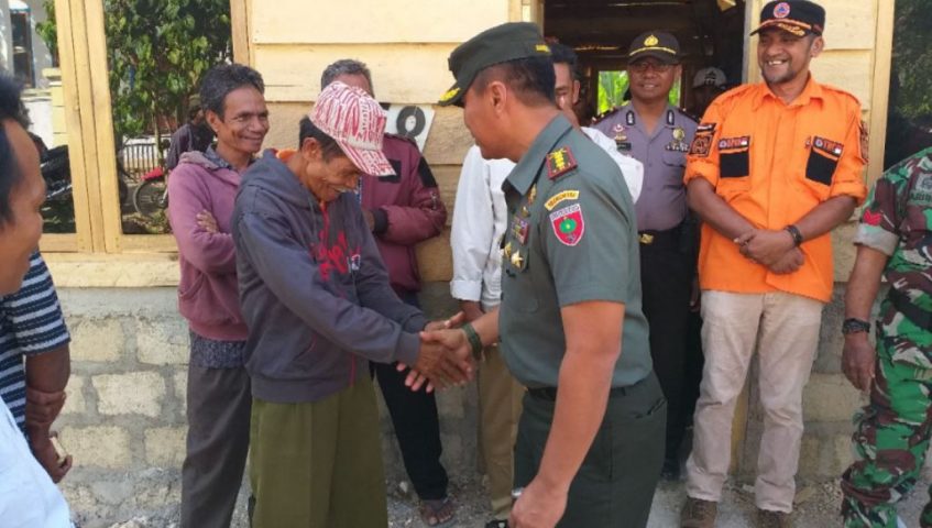 Danrem 143/HO Kunjungi Desa Gunung Jaya dan Sampuabalo 
