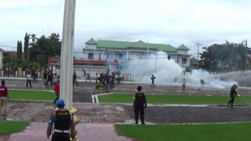 Pilkada Kolaka Tuai Aksi Anarkis, Akibat Dugaan Penggandaan E - KTP
