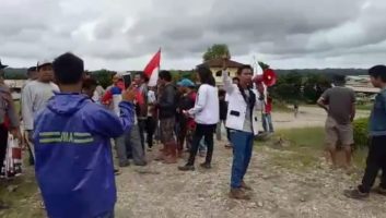 Mahasiswa Kolsel Unjukrasa, Ancam Boikot Aktivitas PT DJL