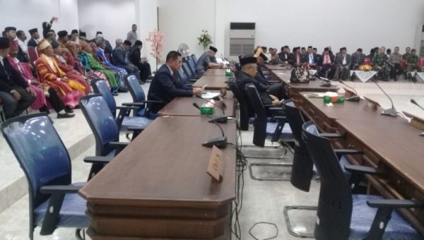 ﻿Tidak Korum, Paripurna HUT ke XVI Pasarwajo Tetap Digelar