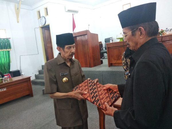 DPRD dan Pekot Baubau Setujui Raperda RPJMD 2018-2023﻿