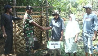 Program Seribu Jamban, TNI Bantu Masyarakat Peurelak Timur