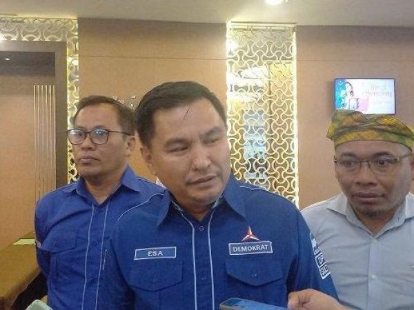 Dugaan Tipikor Pengadaan Kapal Pesiar AZIMUT, Endang Sebut Alasan Kepala Inpektorat Sultra Tidak Lakukan Audit Mencederai Kewarasan