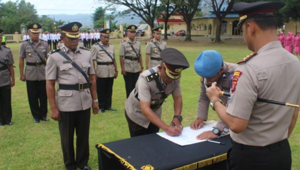 Sertijab, Kapolres Bombana, Bina Rumah Tangga Jangan Sampai Cerai