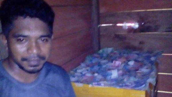 Dua Kakak Beradik di Kendari Gandakan Uang Ditangkap Polisi﻿