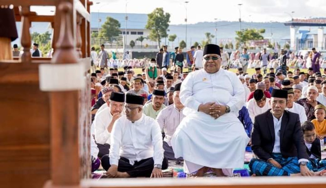Salat Idul Fitri, Ali Mazi Pilih di Pasarwajo dan Lukman Abunawas di Tanah Suci Mekkah