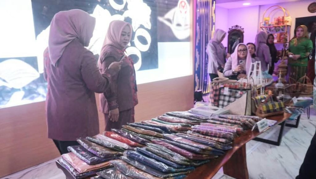 Partisipasi Pemkot Kendari dalam Pameran HUT ke-61 Sulawesi Tenggara