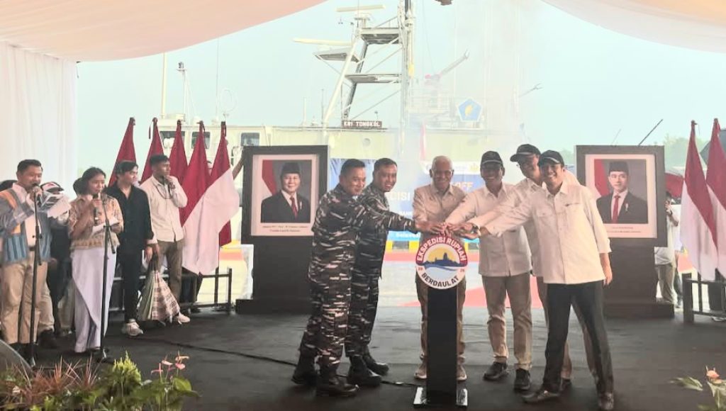 Sekda Sulawesi Tenggara Resmi Lepas Ekspedisi Rupiah Berdaulat 2025