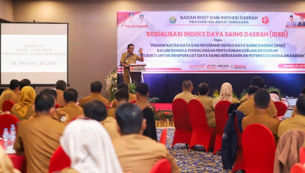 Buka Sosialisasi IDSD, Wagub Sultra Ingatkan Pentingnya Data untuk Perkuat Daya Saing Daerah