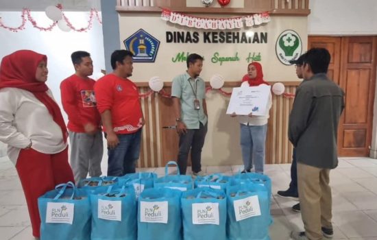 PLN dan Pemkot Kendari Ulurkan Bantuan Gizi untuk Pejuang TBC