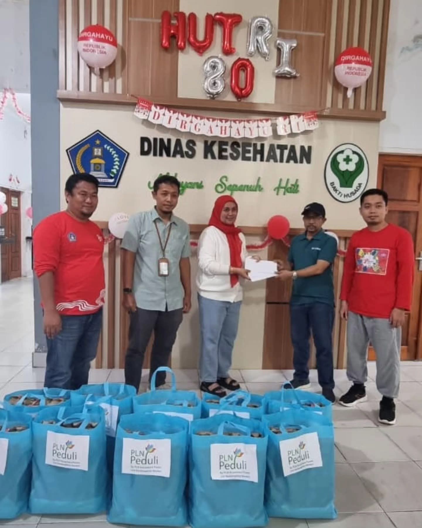 PLN dan Pemkot Kendari Ulurkan Bantuan Gizi untuk Pejuang TBC