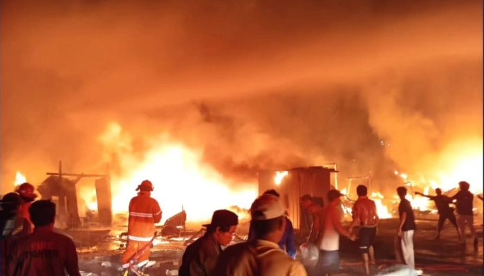 Gudang Mete dan Rumah Warga Ludes, Kerugian Capai Rp5 Miliar