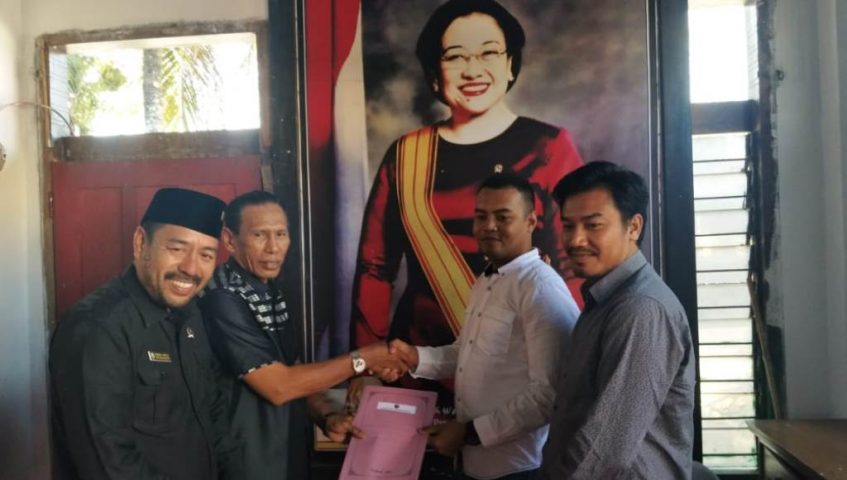Bertarung di Pilkada Wakatobi, Politisi Muda Febri Hidayat Mendaftar di PDIP