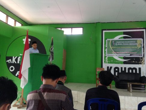 Komisariat Persiapan FHIL Gelar Tausyiah dan Buka Bersama