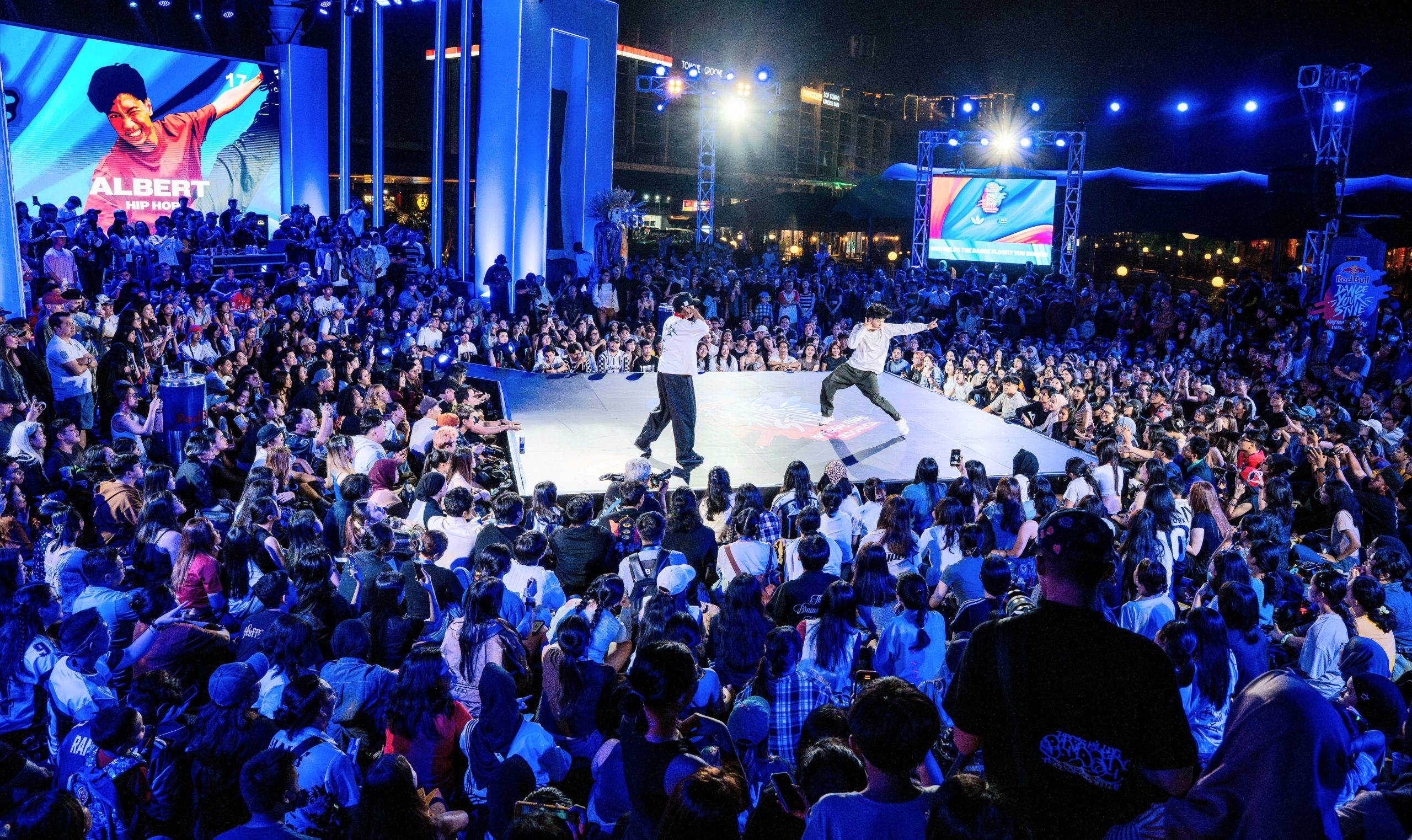 Ribuan Penonton Tentukan Perwakilan Indonesia untuk ke Panggung Dunia Red Bull Dance Your Style 2025