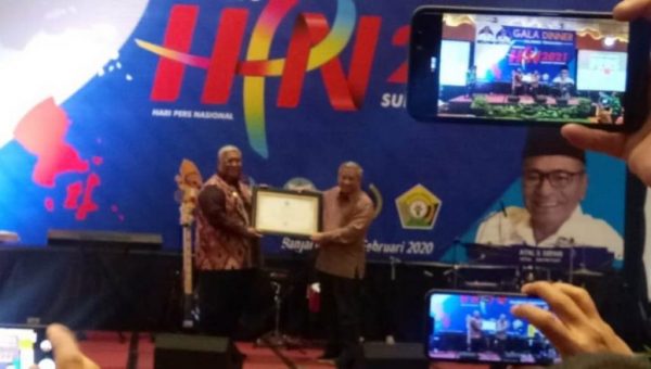 Gubernur Sultra Raih Penghargaan IKP