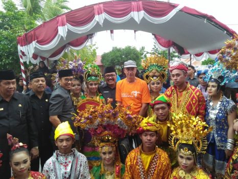 Bupati dan Wabup &ldquo;Nyawer&rdquo; Peserta GJI HUT RI