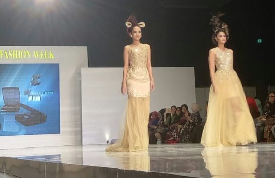 JFW Sebagai Wahana Kain Tradisional go-Internasional. FOTO : NADHIR ATTAMIMI
