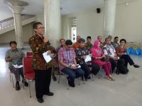 Guru Besar Universitas Gadjah Mada (UGM) Yogyakarta sedang melakukan deklarasi persiapan Gerakan UGM Berintegritas. FOTO : NADHIR ATTAMIMI