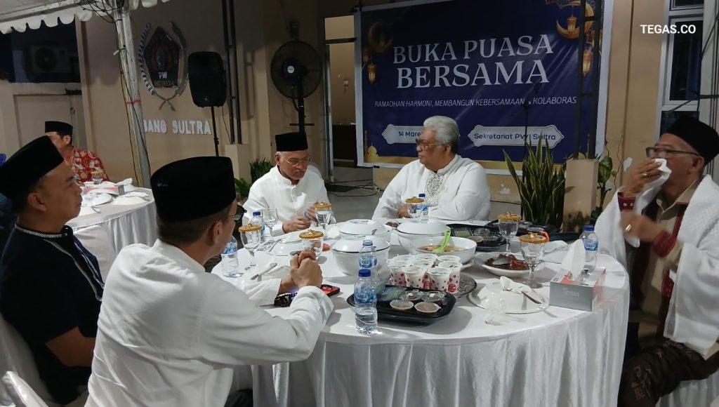 PWI Sultra Gelar Bukber, Tekankan Keseimbangan Ibadah Ritual dan Sosial