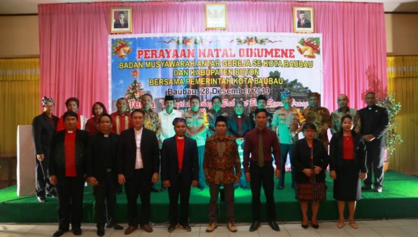 Wali Kota Baubau dan Bupati Buton Hadiri Natal Oukumene