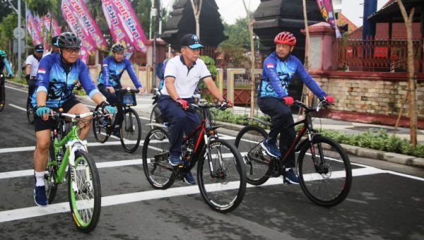Meski Gerimis Pangarmada II Tetap Gowes ke Markas
