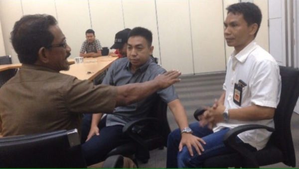 Oknum Wartawan Dapat Perlakuan Tak Menyenangkan Pegawai Grapari Kendari
