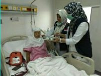 Salah satu jamaah asal Kabupaten bantaeng yang sementara perawatan di Rumah Sakit King faisal di Mekkah. FOTO ; IST
