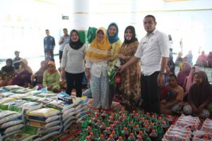 Nurlin Surunudin Kembali Salurkan Bantuan Kepada Anak Yatim Piatu