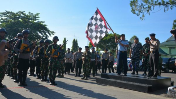 Keseruan dan Kekompakan Panca Lomba Gabungan TNI-Polri