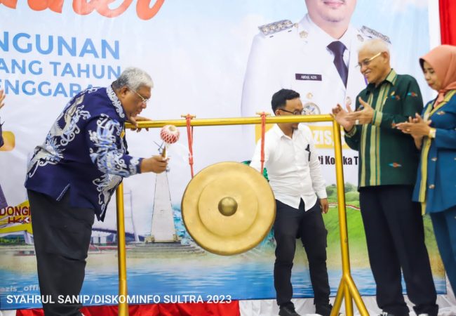 Gubernur Resmi Membuka Pameran Pembangunan HUT ke 59 Prov Sultra di Koltim