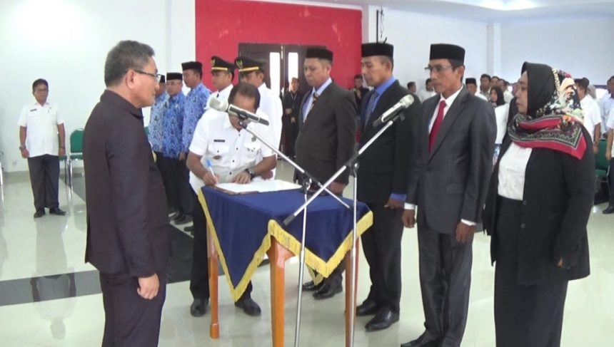 Hasil Seleksi Asesmen, Bupati Koltim Lantik 12 Pejabat﻿