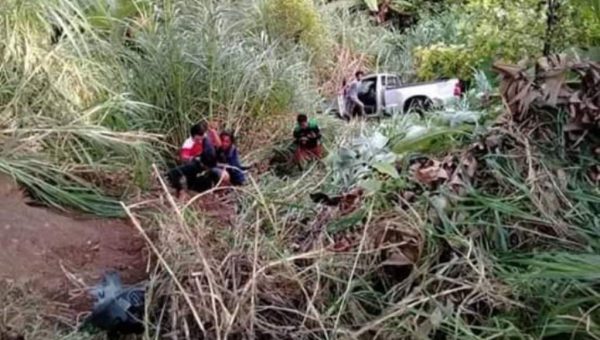 Hilux Terjun Bebas Sedalam 10 Meter, Tiga Korban Luka Parah di Kolut