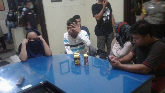 Razia Ramadhan, Dua Mahasiswa Terjaring Sedang Memadu Kasih