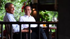 Dengan Suguhan Teh dan Bakso, Presiden Jokowi Terima Obama di Kebun Raya Bogor
