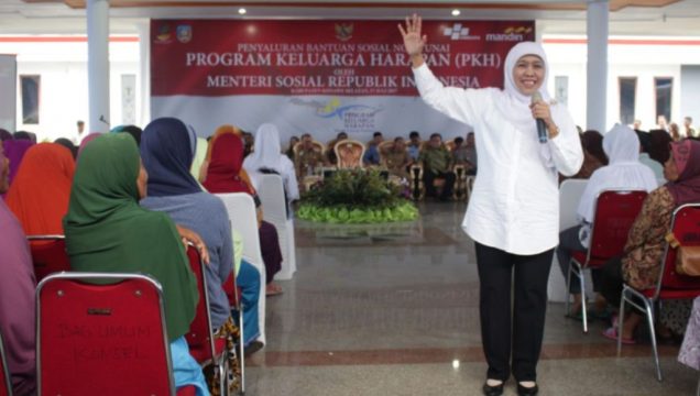 Mensos Pantau Langsung Penyaluran PKH Di Konsel