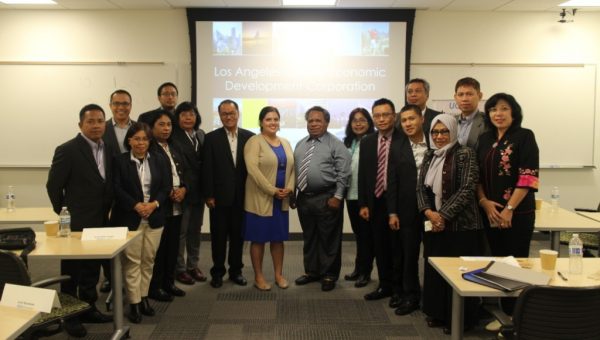 Bupati Konsel Belajar Kepemimpinan di California Amerika Serikat