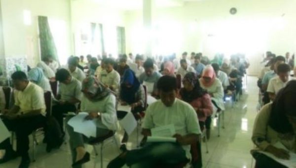 135 Peserta Calon Panwascam Ikuti Tes Tertulis